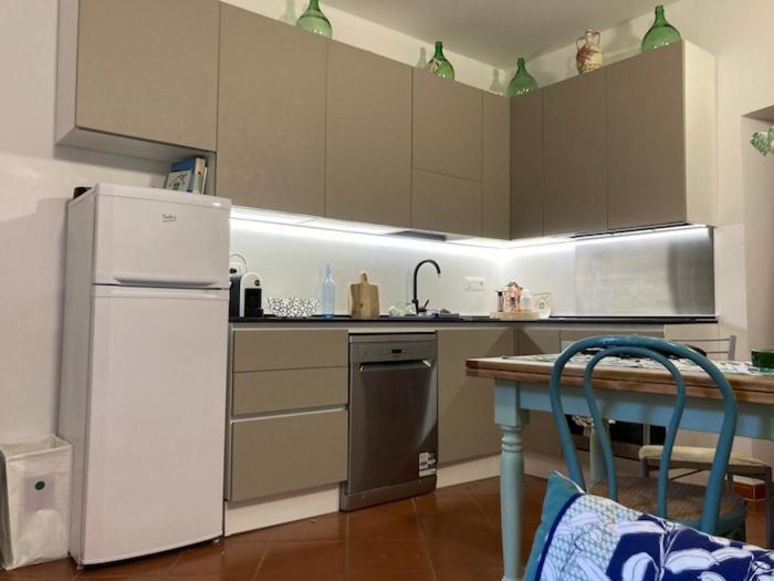 La Casa Delle Fiorentine Apartment ลาสเปเซีย ภายนอก รูปภาพ
